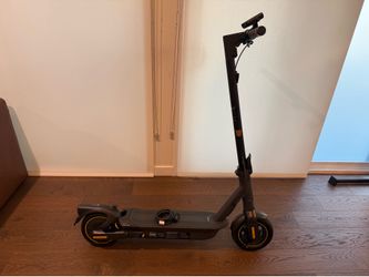 Segway Ninebot Max G2 Electric Scooter