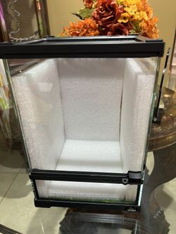 Reptile Terrarium ( Low Offers Accepted)