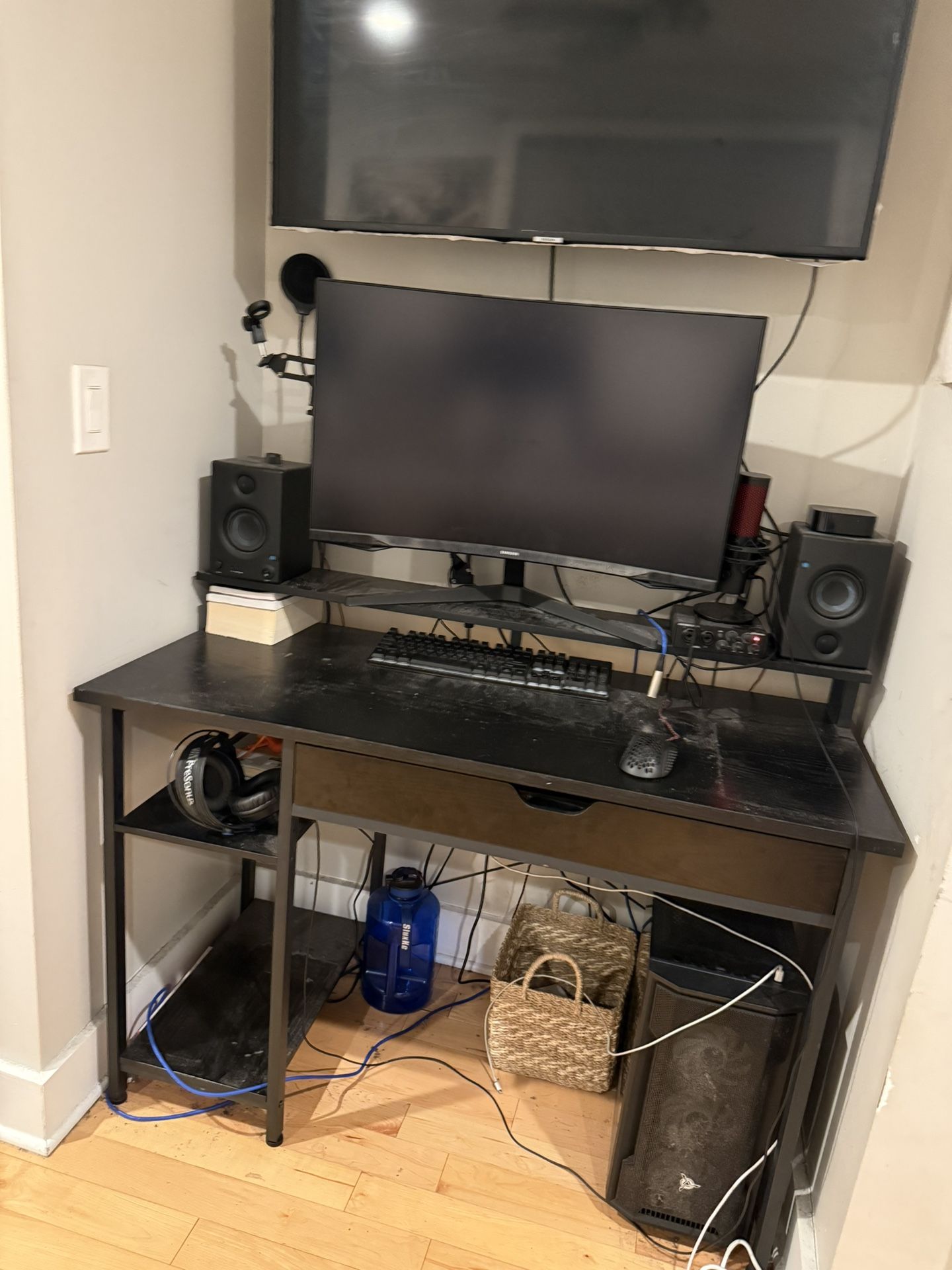 Desk