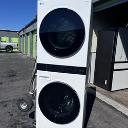 LG WashTower Stacked SMART Laundry Center 4.5 Cu.Ft. Front Load Washer & 7.4 Cu.Ft. Electric Dryer in White w/ Steam