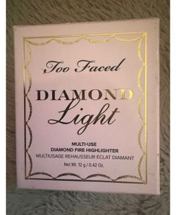 Discontinued Too Faced Diamond Light Highlighter - Diamond Fire ~ NEW
