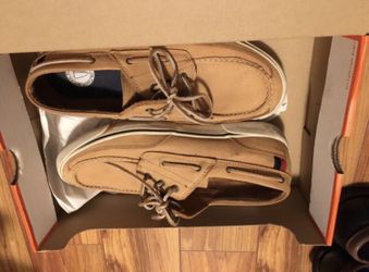 Tommy Hilfiger Boat Shoes 9