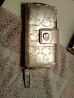 Hello Kitty Clutch