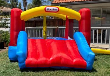 Little Tikes Inflatable Bounce House