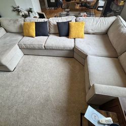 Sectional Couch 