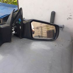 Power Mirrors For A Nissan Altima