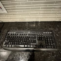 Logitech K350 Keyboard 
