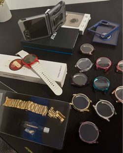 Brand new Galaxy flip 6 with 2 cases,Galaxy watch 7 used in great shape w/2 extra bands and multiple watch face covers