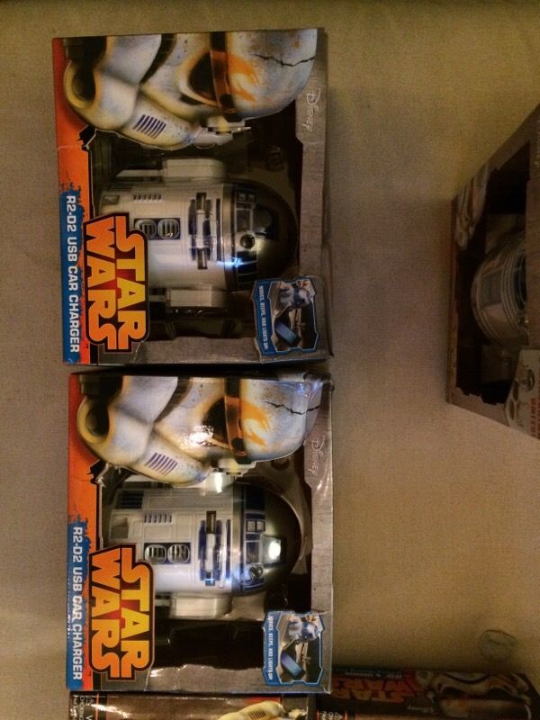 R2D2 car charging ports! Star Wars force awakens
