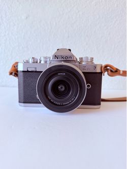 Nikon Z fc Mirrorless Camera