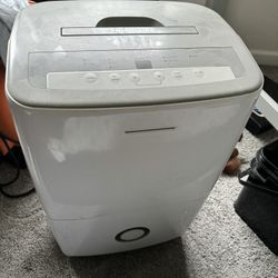 Dehumidifier 