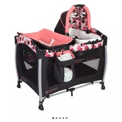 Deluxe Multi Center Pack And Play