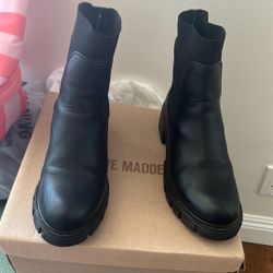 Black Steve Madden Mid Calf Boots