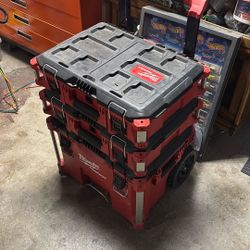 Milwaukee Pack out Hardly Used  