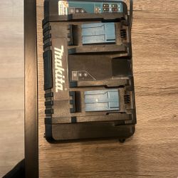 Makita DC18RD 18V LXT Lithium‑Ion Dual Port Rapid Charger