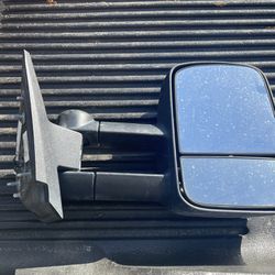 2009 Chevy Silverado, Passenger Side Mirror With Assembly Must Go Today