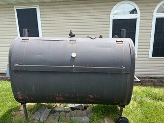Large steel BBQ smoker/grill Thumbnail