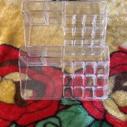 makeup organizer