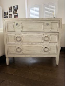 Set of 2 nightstands/chest