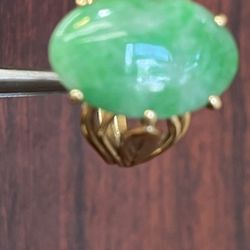 14k Yellow Gold Jadeite Ring