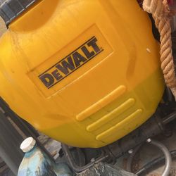 Dewalt Backpack Spray 
