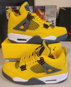 Authenticity Guarantee
Air Jordan 4 Retro Lightning 2022 CT8527-700 Men Size 8