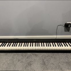 Yamaha Portable Grand Piano / Keyboard
