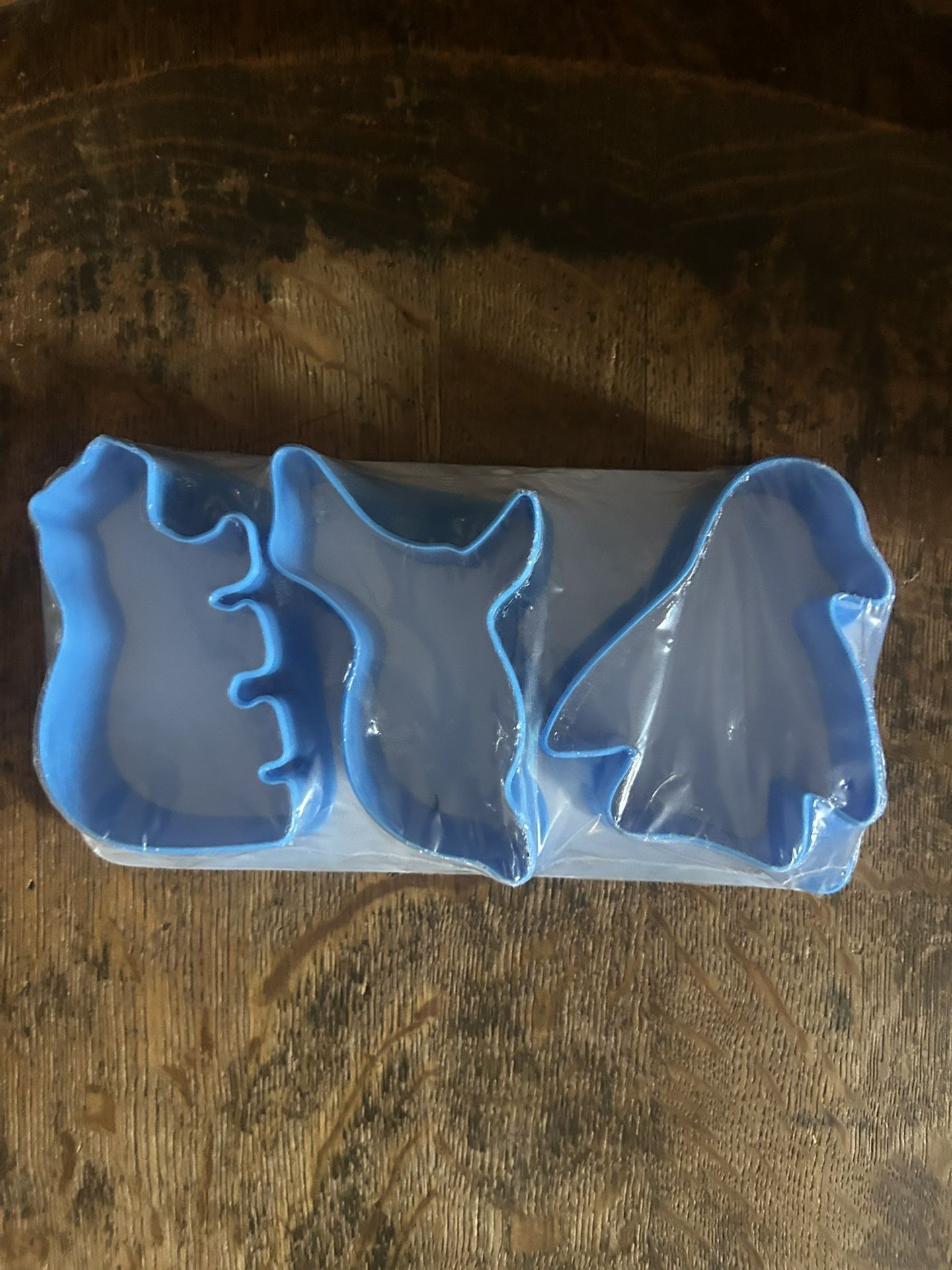 2007 Kelloggs Rice Krispies Treats Cutters Molds Penguin Seal Polar Bear