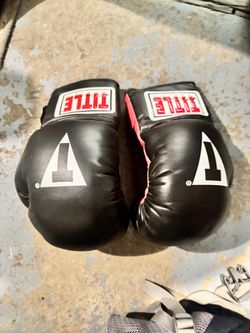 Title Boxing Gloves Black and Red
