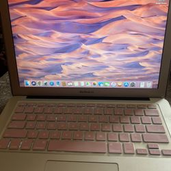 2013 MacBook Air / Pick Up Only!/ Need it gone by tmrw