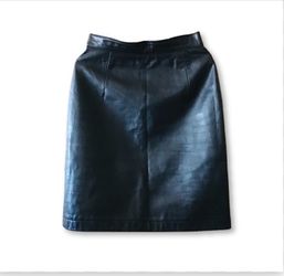 Ann Taylor Leather Short Skirt (2-4)