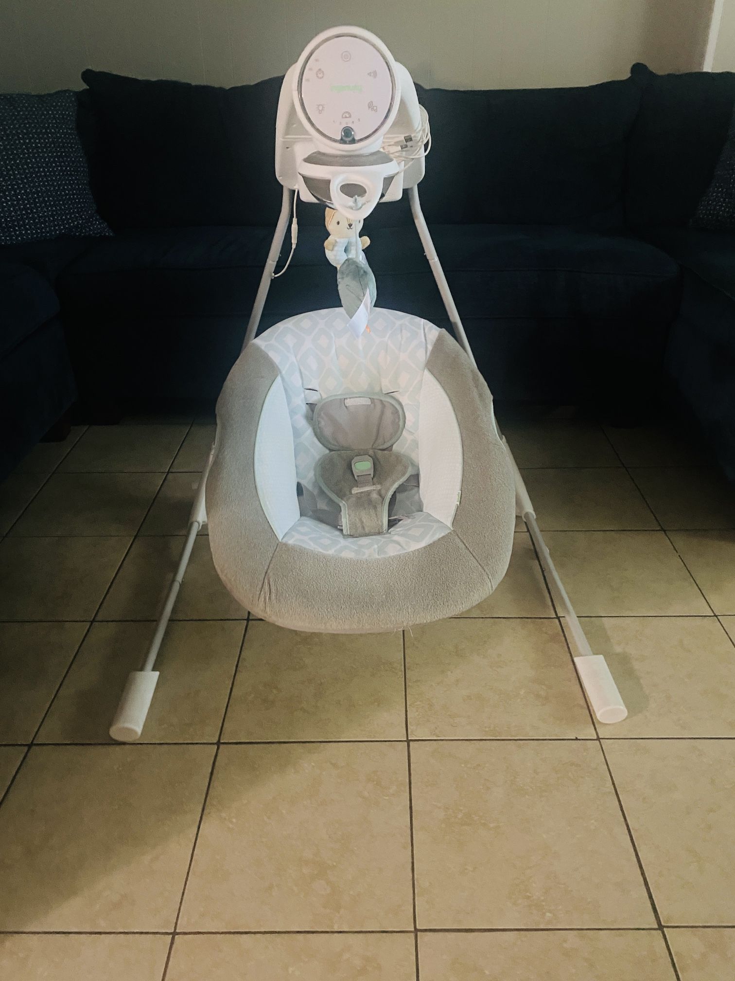 Ingenuity InLighten soothing swing