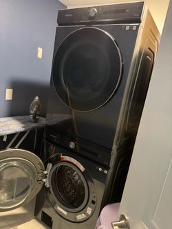 Samsung Front-Load Washer and Dryer Set