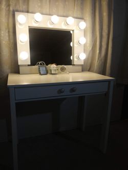 Hollywood Style Mirror "All White"
