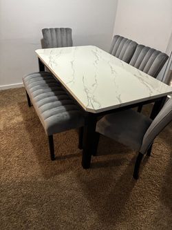 7 Pc Dining Set