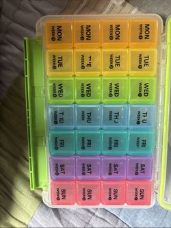 Pill organizer