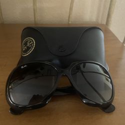 Ray Ban