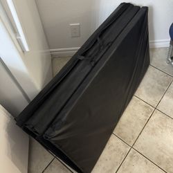 Folding Workout Cushioned mat With handles (approx 4ftX8ft)