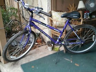 Price cut Beautiful BIKE Magna Glacier point 15 speed model number 8572 04 for Sale in San Antonio TX OfferUp
