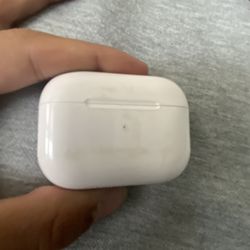 Used AirPods  NO SHIPPING ONLY CASH 