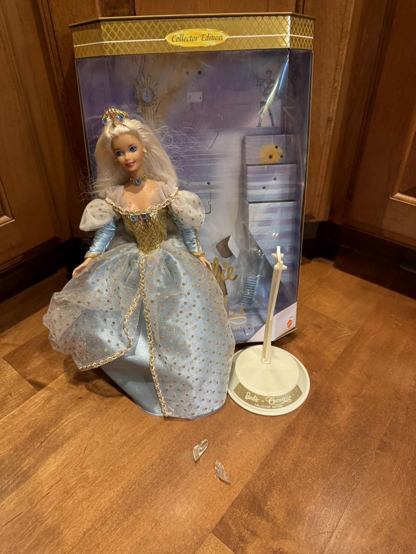 Vintage Barbie, Cinderella Collectors Doll Shipping Available