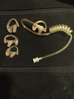 Ear piece for radio