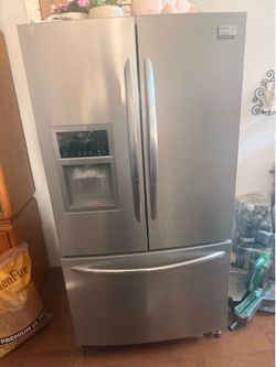 Frigidaire refrigerator