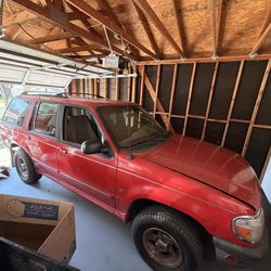 1998 Ford Explorer