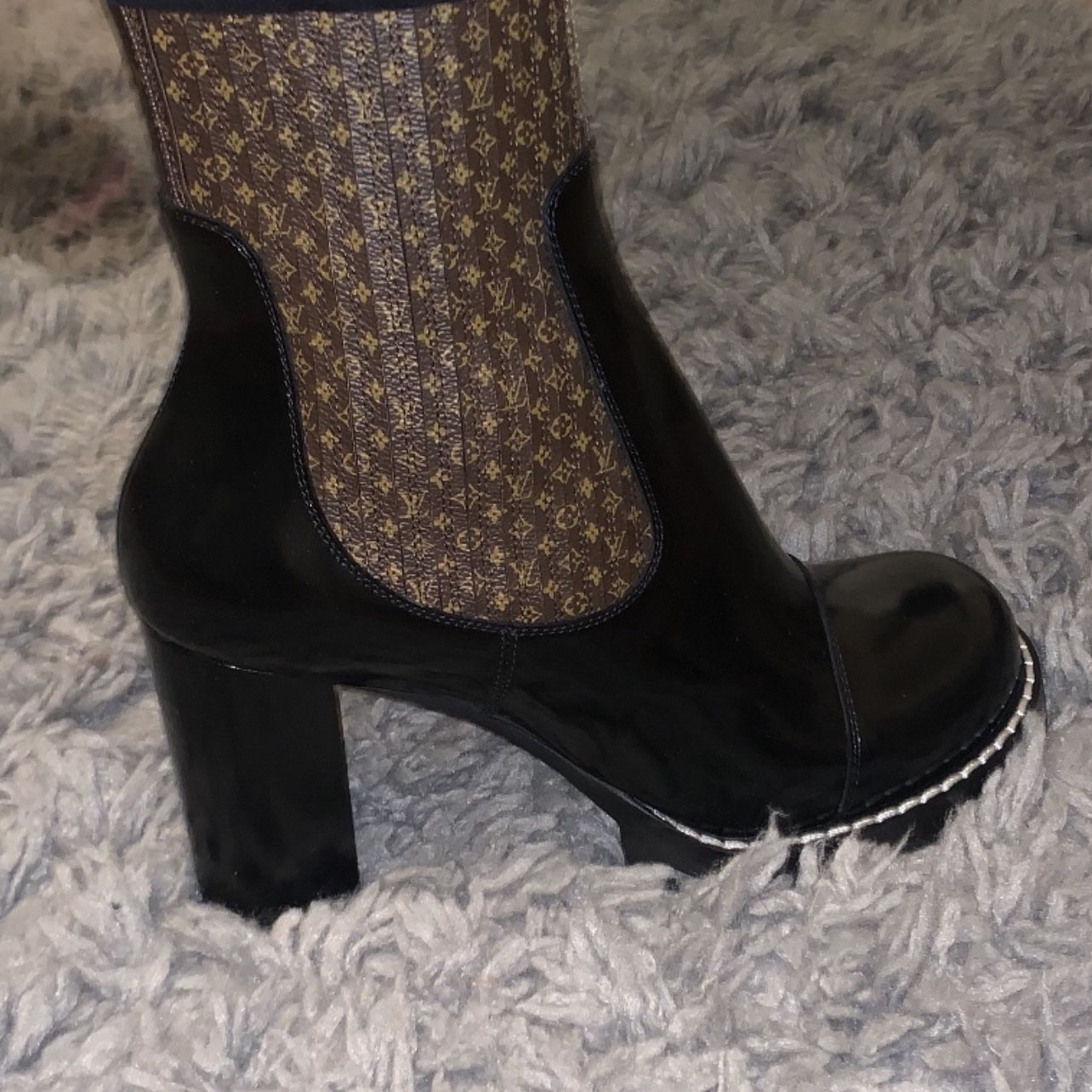 Louis Vuitton Silhouette Ankle/Cherie Pump/booth for Sale in Littleton, CO  - OfferUp