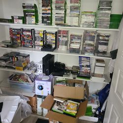 Huge Video Game Collection Lot / 650 Mix Videogames / 4 Consoles And 1 Disc Repair Machine