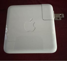 Apple 61 W USB-C Power Adapter A1718