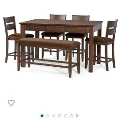 Kitchen/Dining Table 