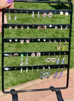 24 pairs of Sterling silver earrings. Wildomar 92595