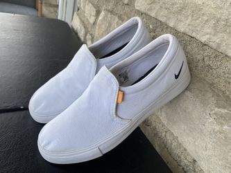 Nike Court Royale AC SLP ( Pick Up Only ) Size 7.5 Mens $ 18 FIRM